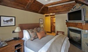 Blackwood Ridge Guest Room West Shore Cafe and Inn