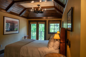 Black Bood Ridge Guest Room interior