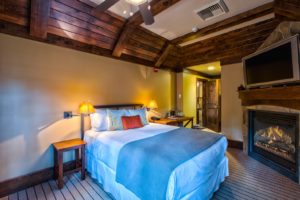 A bedroom in the Ellis Suite at West Shore Cafe and Inn